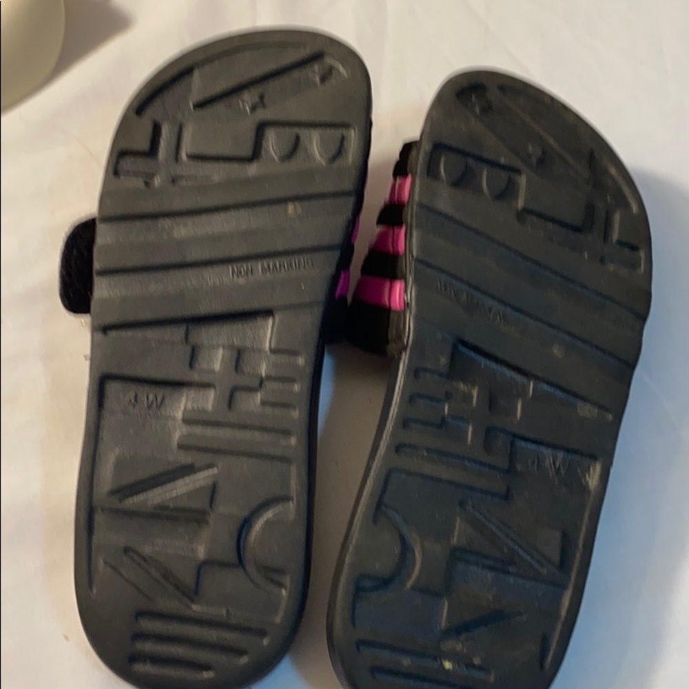 Adidas slides - Picture 5 of 6